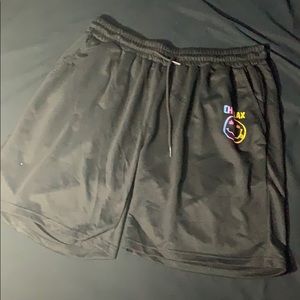 ‘Chillax’ Smile shorts